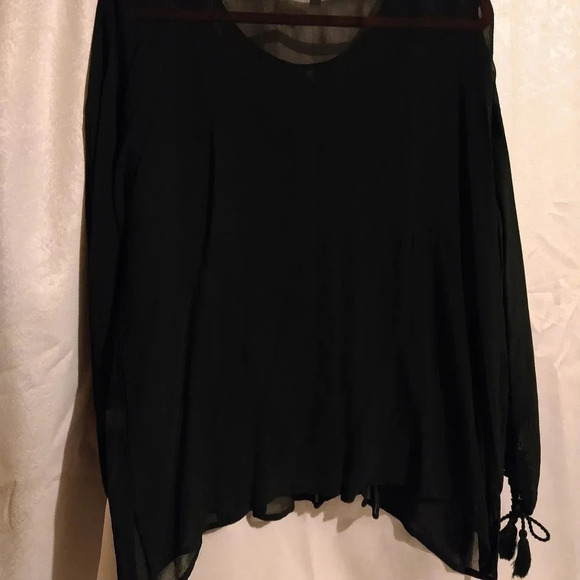 Regal Green Sheer Flowy Blouse - Picture 6 of 8